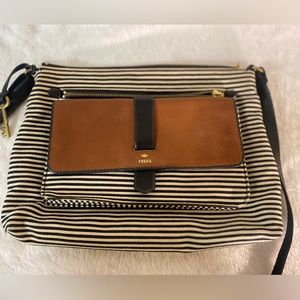 Fossil shoulder bag with blue stripes and leather flap